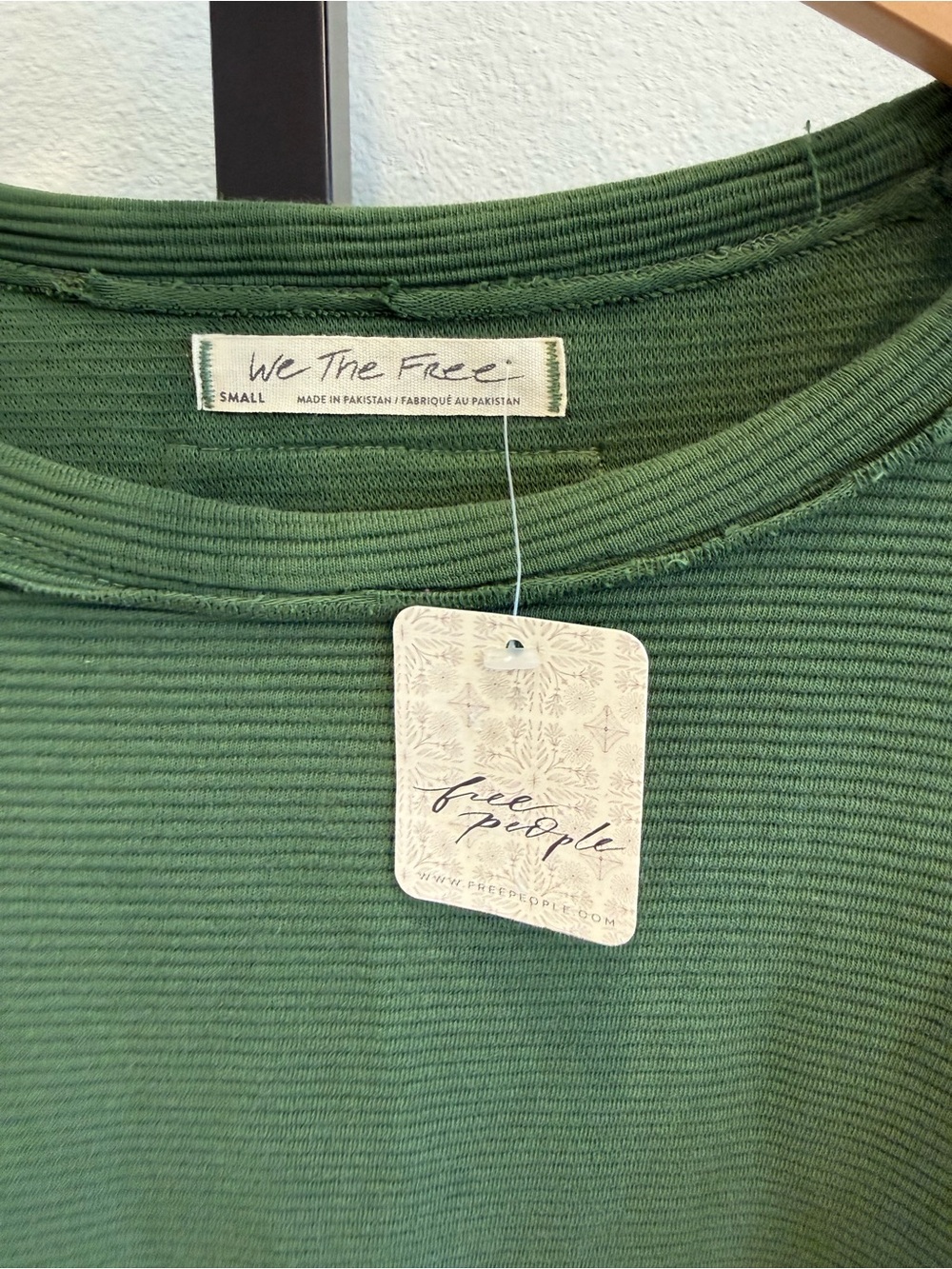NWT Free People Total Eclipse Eden Green Ribbed Top Small Relaxed Boho Mininal - Picture 6 of 9